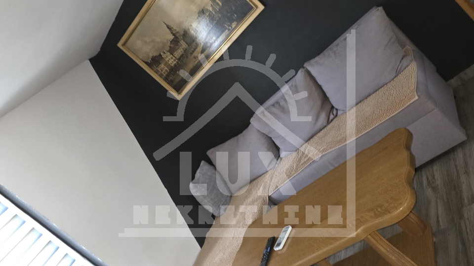 Hi&scaron;a&comma; 250 m2&comma; Prodaja&comma; Benkovac - Donji Karin