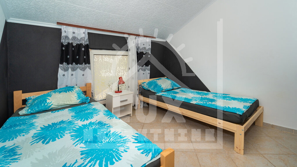 Hi&scaron;a&comma; 250 m2&comma; Prodaja&comma; Benkovac - Donji Karin