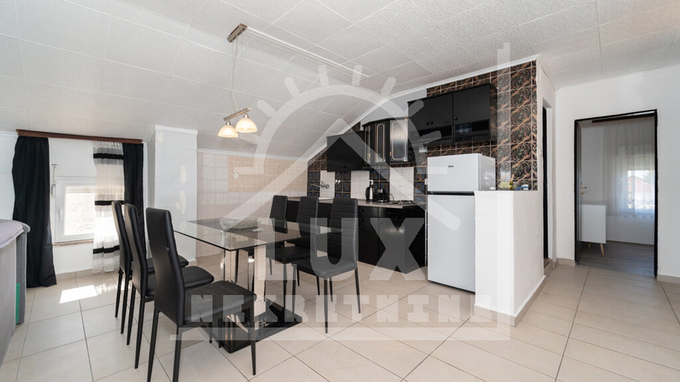 Hi&scaron;a&comma; 250 m2&comma; Prodaja&comma; Benkovac - Donji Karin