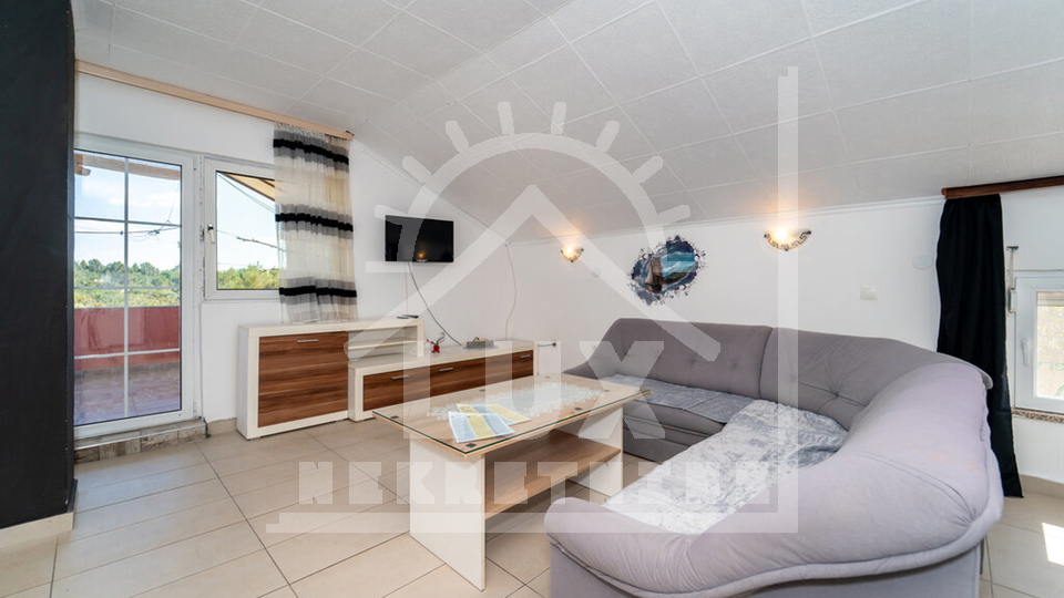 Hi&scaron;a&comma; 250 m2&comma; Prodaja&comma; Benkovac - Donji Karin