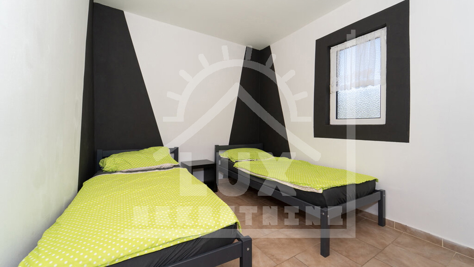 Hi&scaron;a&comma; 250 m2&comma; Prodaja&comma; Benkovac - Donji Karin