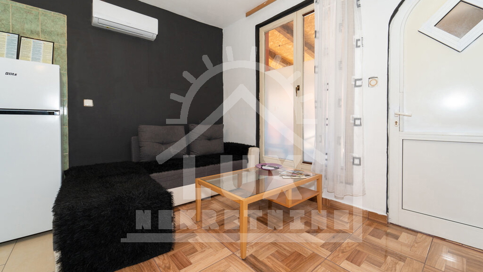 Hi&scaron;a&comma; 250 m2&comma; Prodaja&comma; Benkovac - Donji Karin