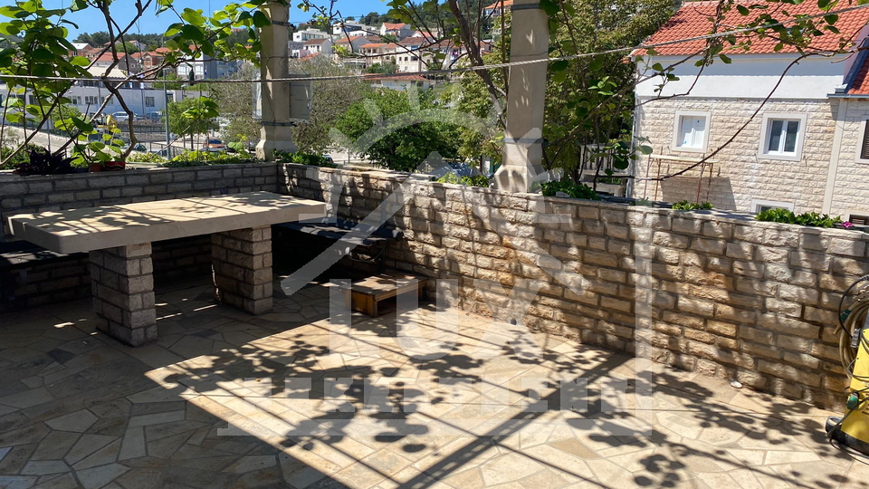 House&comma; 340 m2&comma; For Sale&comma; Sutivan