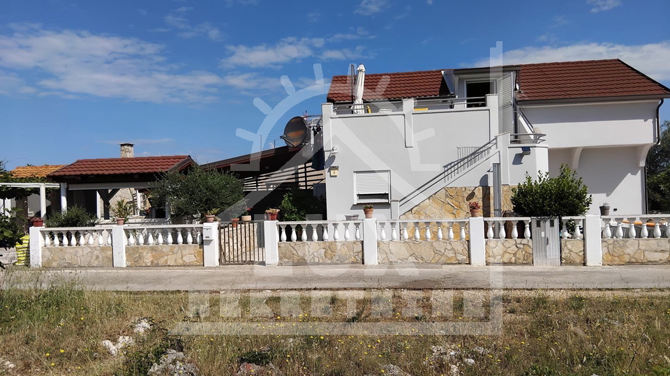 Haus&comma; 100 m2&comma; Verkauf&comma; Pa&scaron;man - &Zcaron;drelac