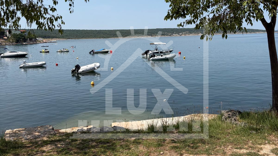 House&comma; 75 m2&comma; For Sale&comma; Obrovac - Kru&scaron;evo