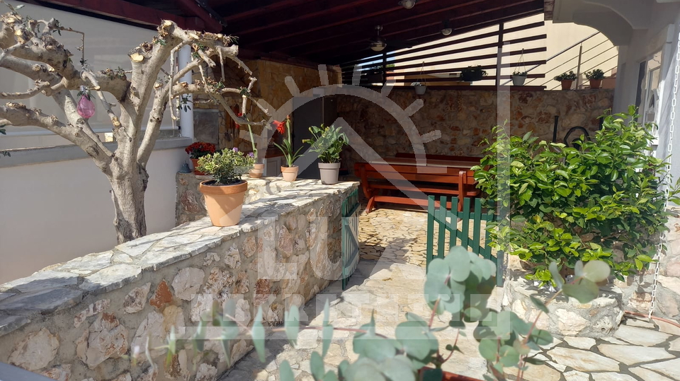 Hi&scaron;a&comma; 100 m2&comma; Prodaja&comma; Pa&scaron;man - &Zcaron;drelac