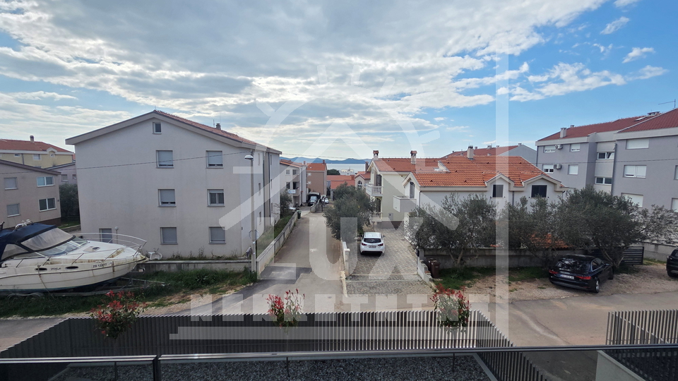 Luksuzen trisobni penthouse s stre&scaron;no teraso&comma; Diklo&comma; NOVOGRADNJA