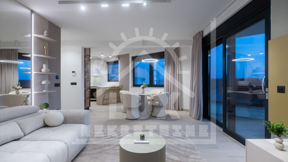 Luksuzni penthouse na 2. katu, Petrčane kraj Zadra, s pogledom na more