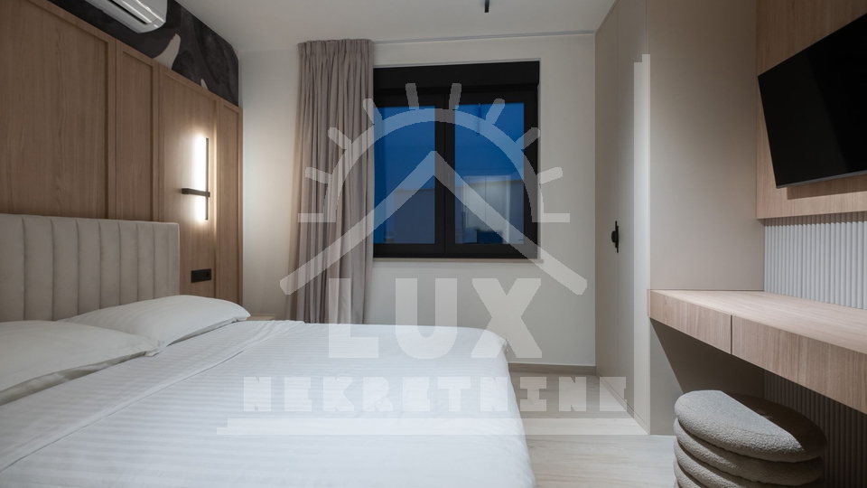 Luksuzni penthouse na 2. katu, Petrčane kraj Zadra, s pogledom na more
