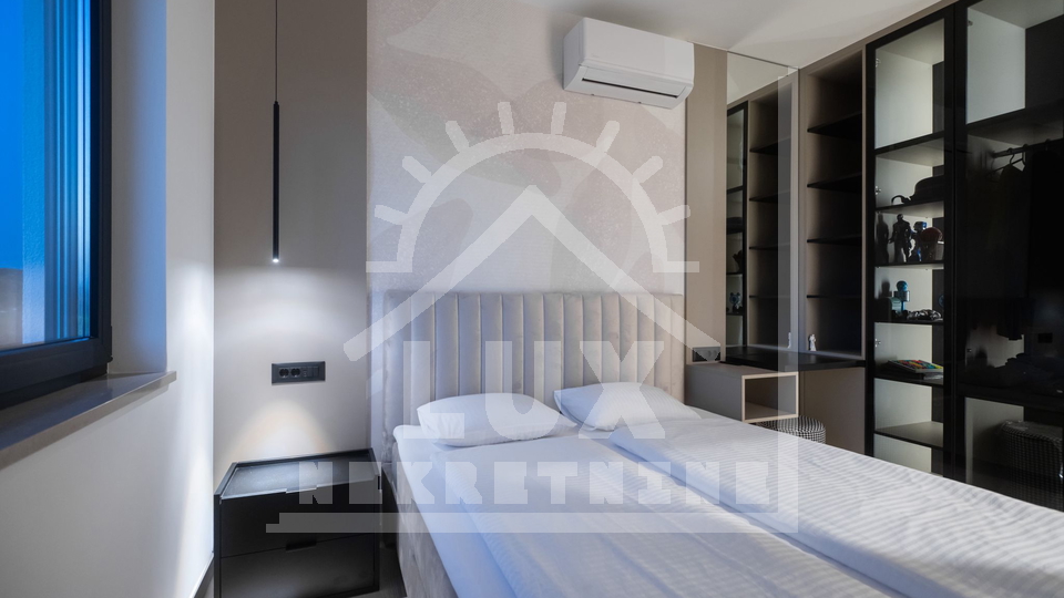 Luksuzni penthouse na 2. katu, Petrčane kraj Zadra, s pogledom na more