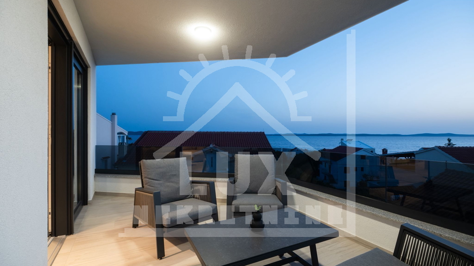 Luksuzni penthouse na 2. katu, Petrčane kraj Zadra, s pogledom na more