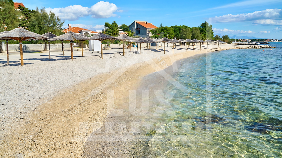 Samostojeća kuća, prizemnica, pov. 93 m2, Vir (centar)