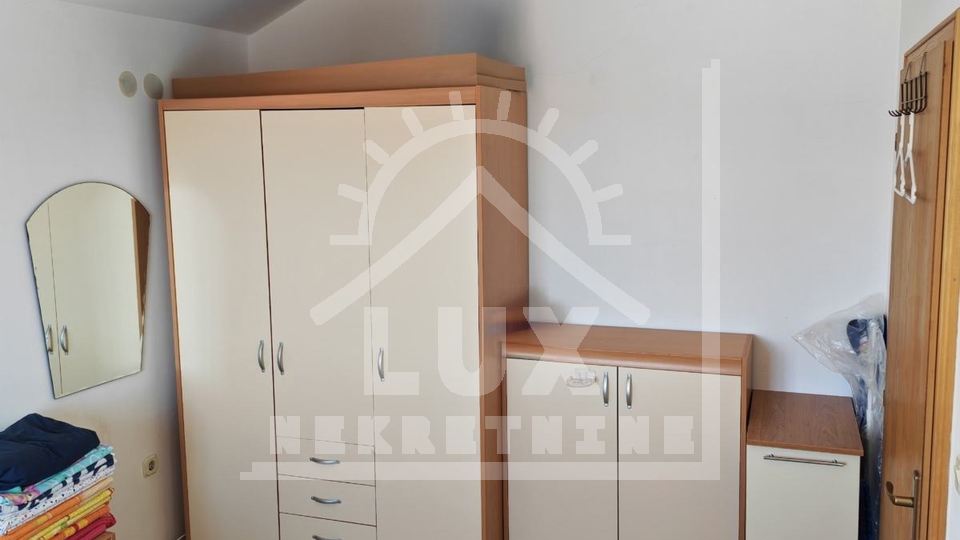 Apartman s galerijom 300 metara od Mora&comma; Privlaka nedaleko Zadra i Nina