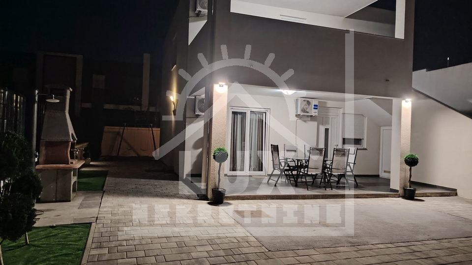 Hi&scaron;a&comma; 135 m2&comma; Prodaja&comma; Privlaka