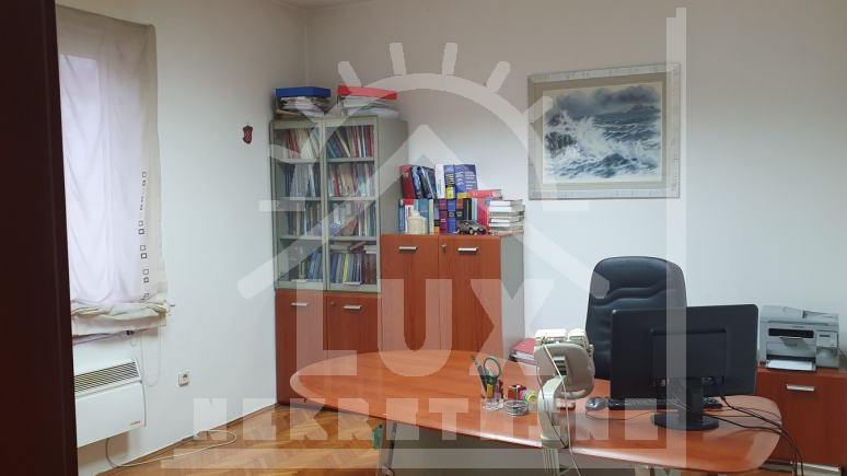 Stan na odli&ccaron;noj lokaciji&comma; Zadar &lpar;Poluotok&rpar;