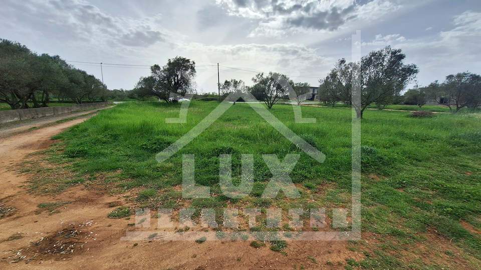 Building land 699 m2, Sukošan near Zadar, 500 meters from the sea