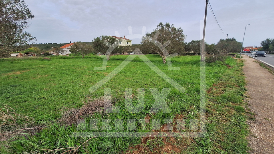 Building land 699 m2, Sukošan near Zadar, 500 meters from the sea