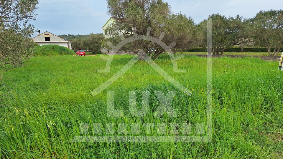 Building land 699 m2, Sukošan near Zadar, 500 meters from the sea