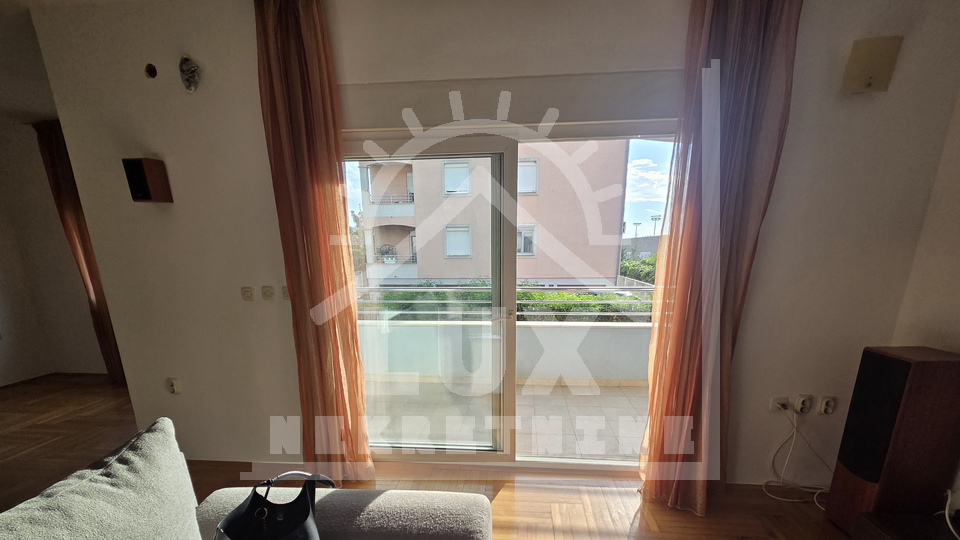 Komforan dvosoban stan na odli&ccaron;noj lokaciji&comma; Zadar