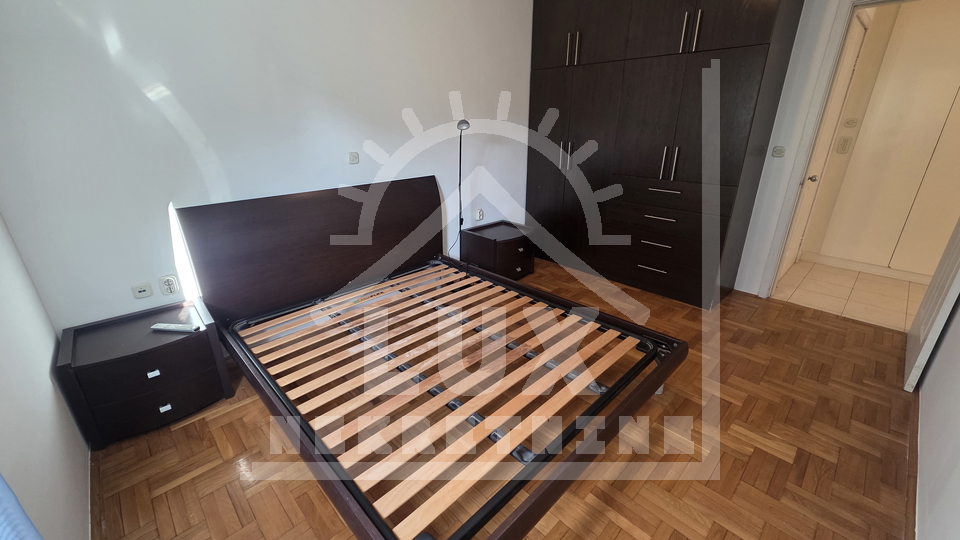 Komforan dvosoban stan na odli&ccaron;noj lokaciji&comma; Zadar