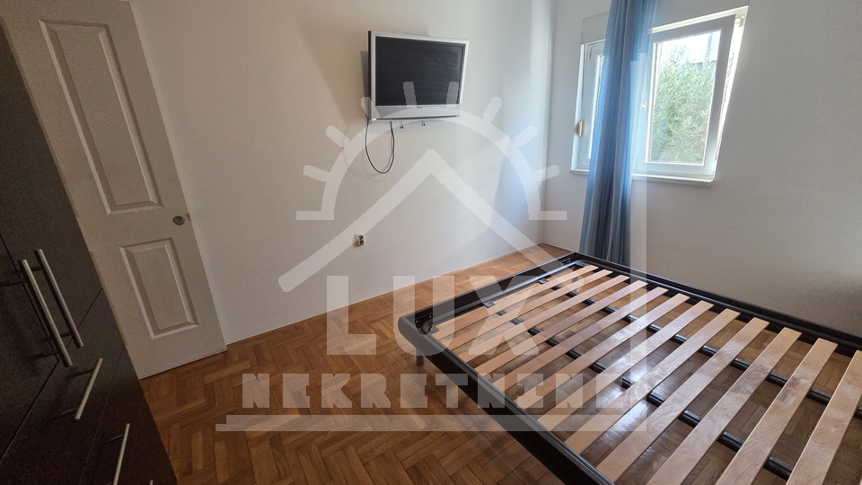 Komforan dvosoban stan na odli&ccaron;noj lokaciji&comma; Zadar