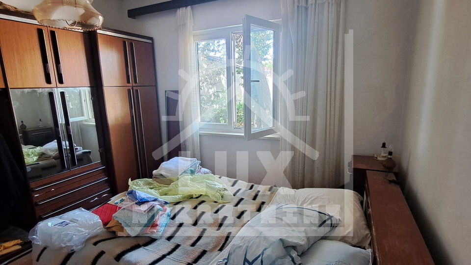 Samostojeća kuća, prizemnica, pov. 93 m2, Vir (centar)