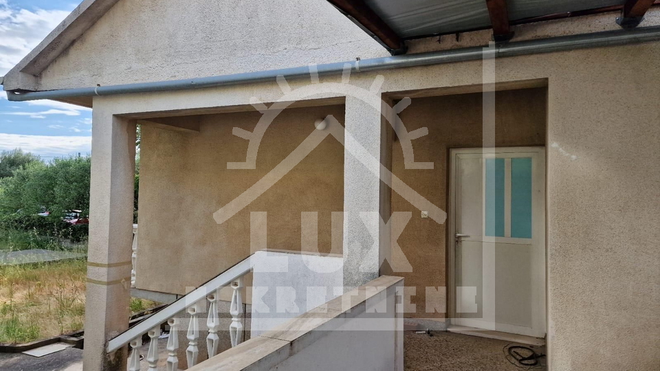 Samostojeća kuća, prizemnica, pov. 93 m2, Vir (centar)