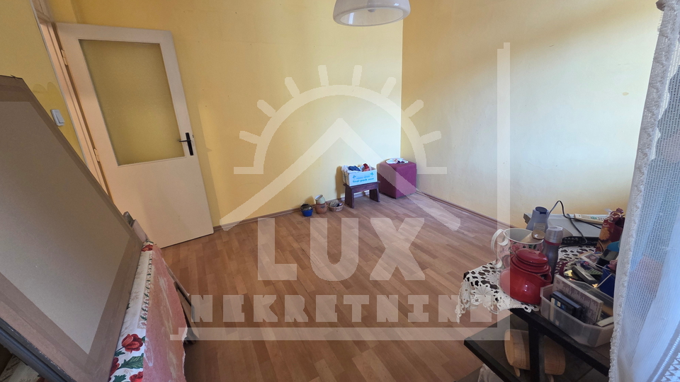 Stan pov. 60 m2, komforan jednosoban, Zadar (Voštarnica)