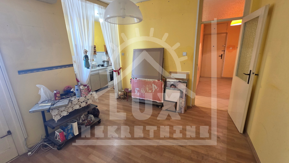 Stan pov. 60 m2, komforan jednosoban, Zadar (Voštarnica)