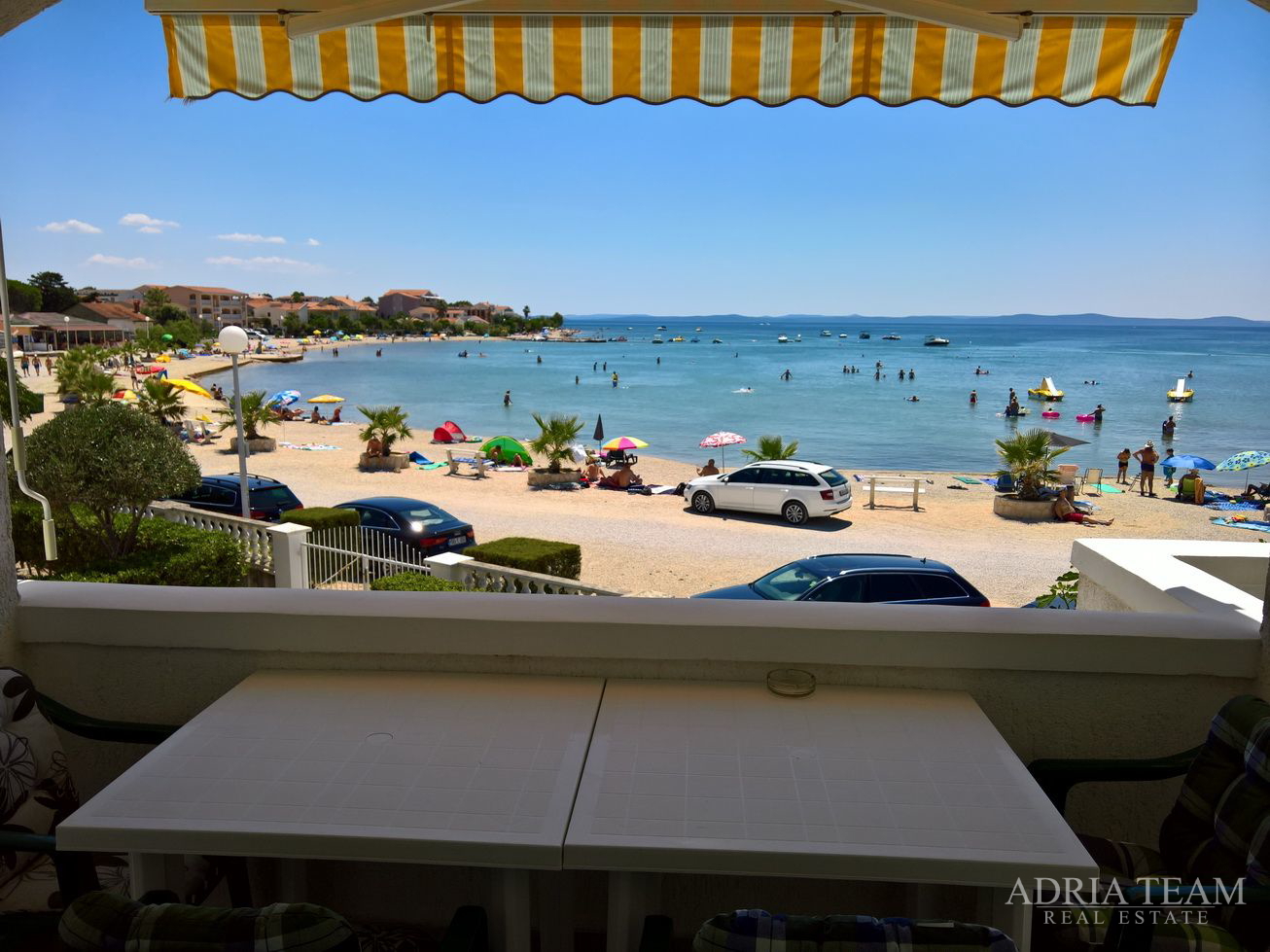 FERIENWOHNUNGEN ERSTE REIHE ZUM MEER, VIR - ZADAR