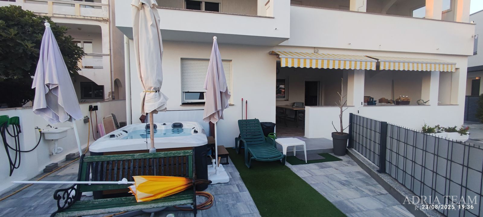 APARTMANI 3u1, IZVRSNA PRILIKA!!!  PRVI RED DO MORA, VIR - ZADAR