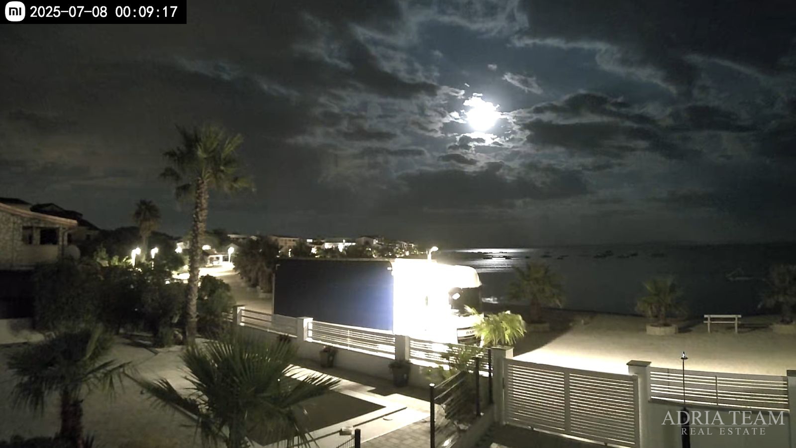 FERIENWOHNUNGEN ERSTE REIHE ZUM MEER, VIR - ZADAR