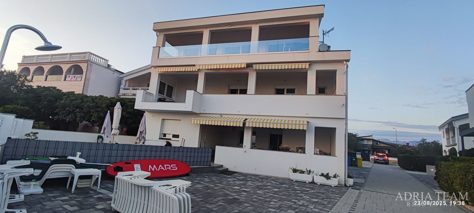 FERIENWOHNUNGEN ERSTE REIHE ZUM MEER, VIR - ZADAR