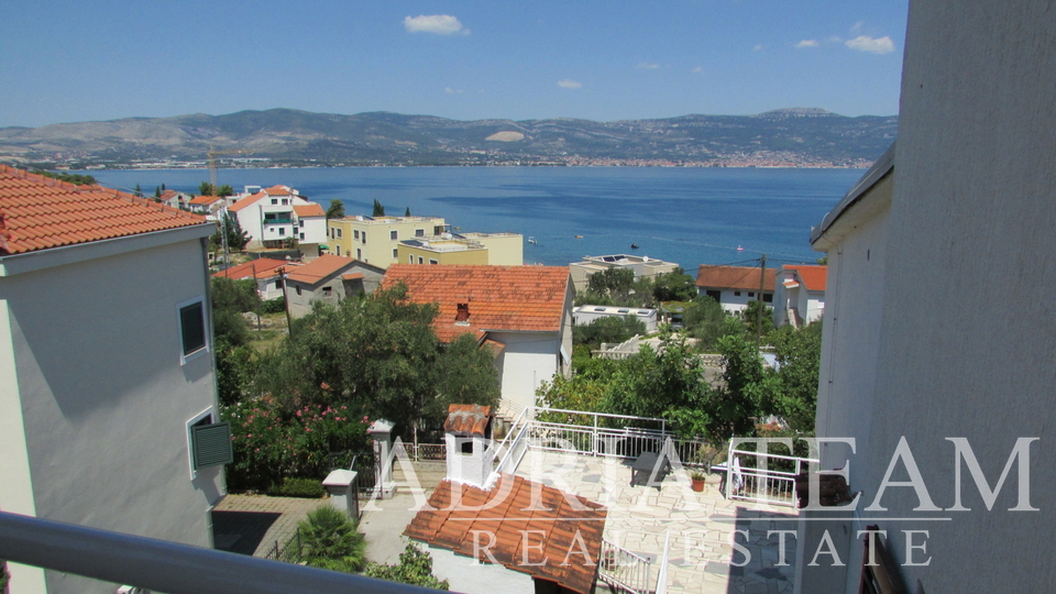 APARTMANSKA KUĆA, 150 M OD MORA, IZVRSNA POZICIJA!! SPLIT - SLATINE