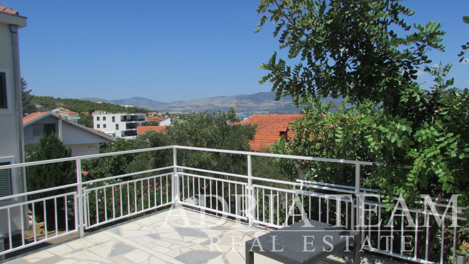 APARTMANSKA KUĆA, 150 M OD MORA, IZVRSNA POZICIJA!! SPLIT - SLATINE