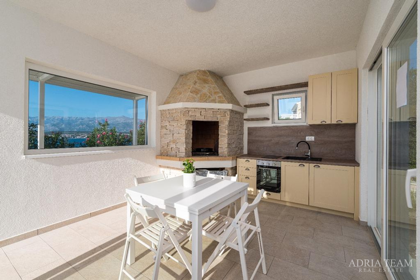 Beautiful apartment house with sea view, Novigrad