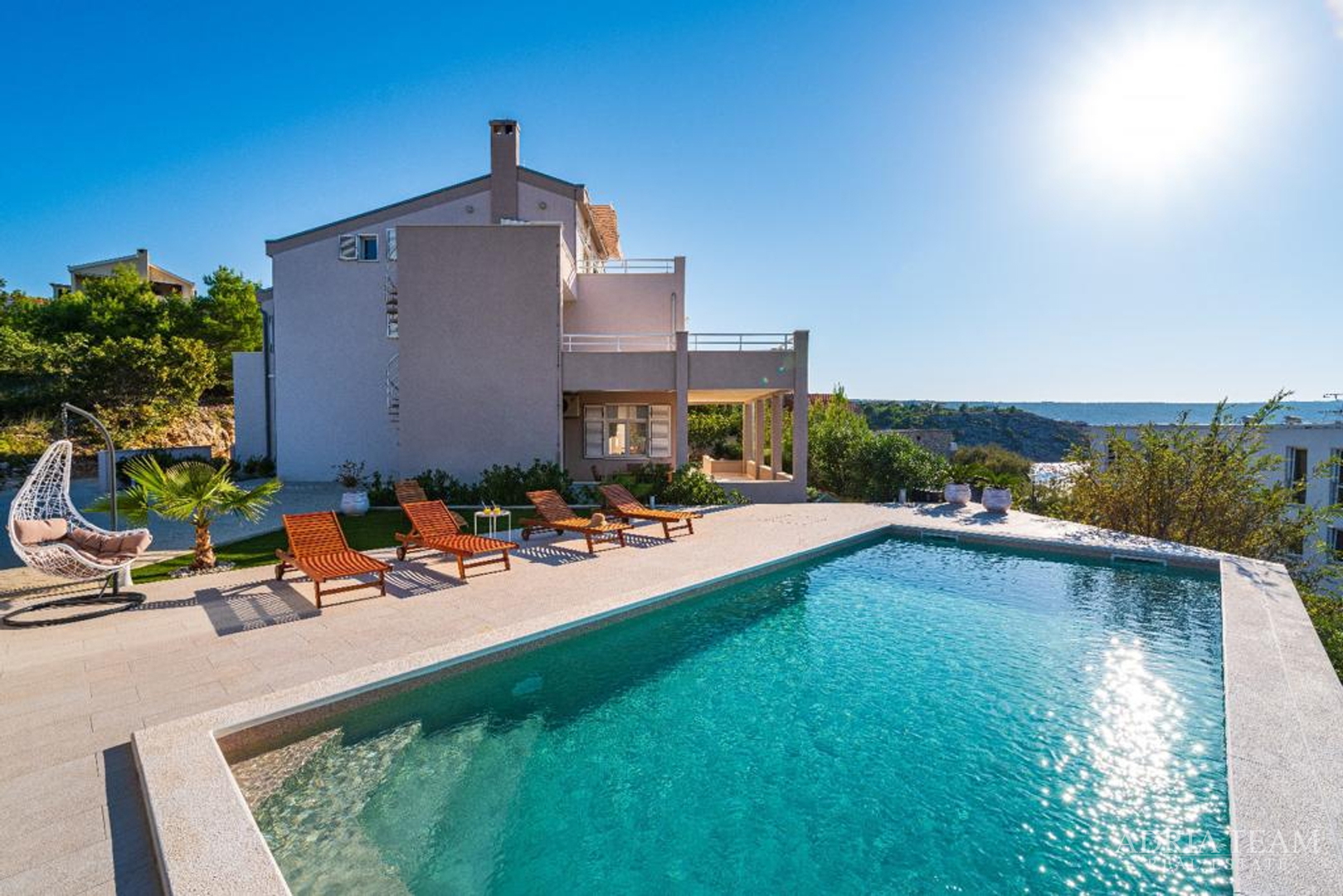 Beautiful apartment house with sea view, Novigrad