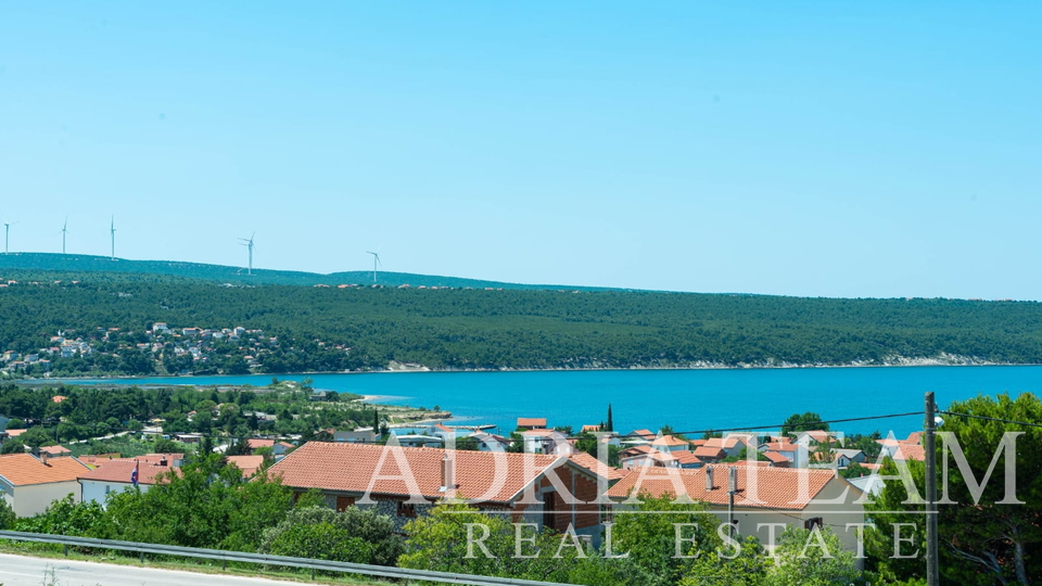 APARTMENT HOUSE WITH POOL, 600 M FROM THE SEA, GORNJI KARIN - OBROVAC