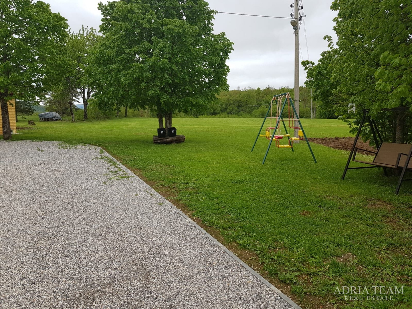 PROPERTY WITH A LUXURY VILLA WITH HEATED POOL AND COVERED TERRACE - 10,000 m2 OF LAND!