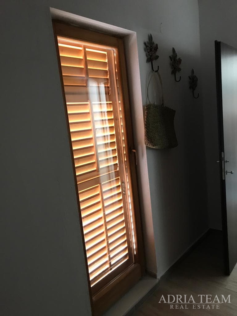 PROPERTY WITH A LUXURY VILLA WITH HEATED POOL AND COVERED TERRACE - 10,000 m2 OF LAND!