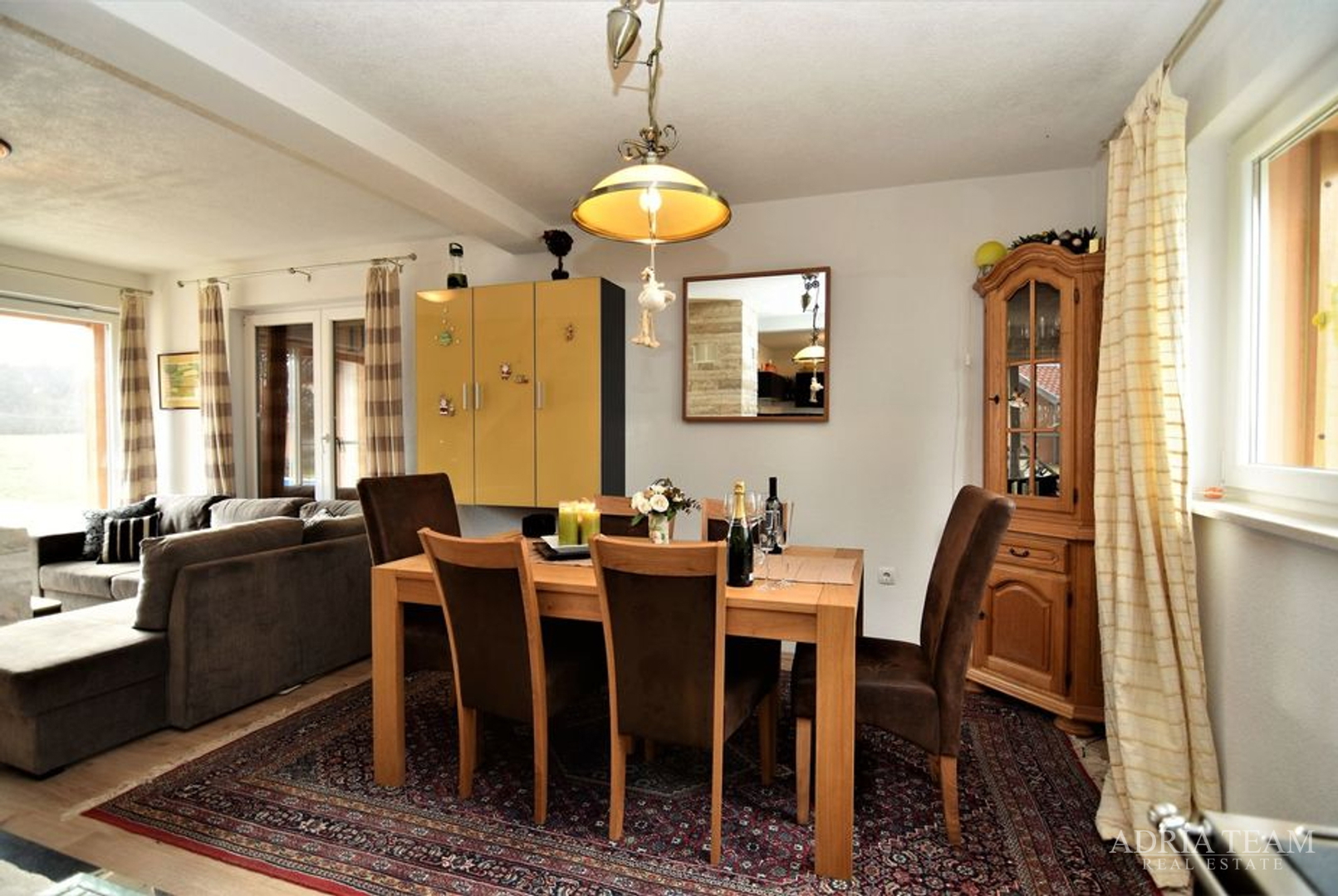 PROPERTY WITH A LUXURY VILLA WITH HEATED POOL AND COVERED TERRACE - 10,000 m2 OF LAND!