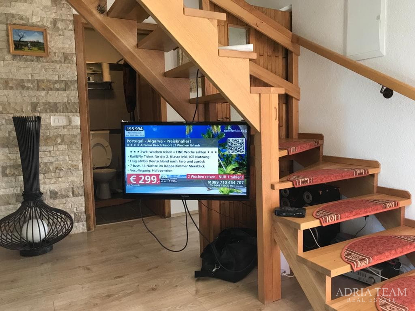 LUXURY VILLA WITH HEATED POOL AND COVERED TERRACE - 10,000 m2 LAND!