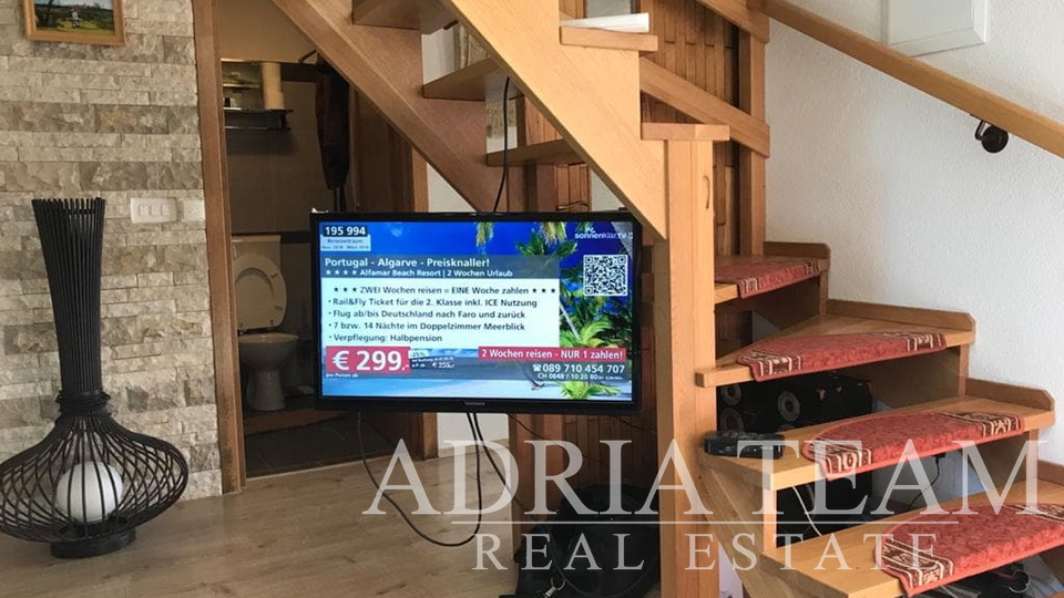 House, 10000 m2, For Sale, Gospić - Kruškovac