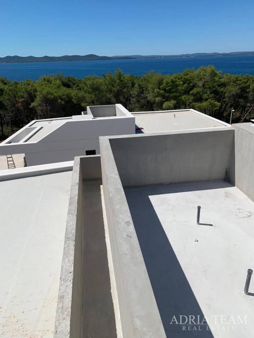 AKCIJA!! LUKSUZNI APARTMANI NA MIRNOJ LOKACIJI, 100 m OD MORA, KOŽINO - ZADAR