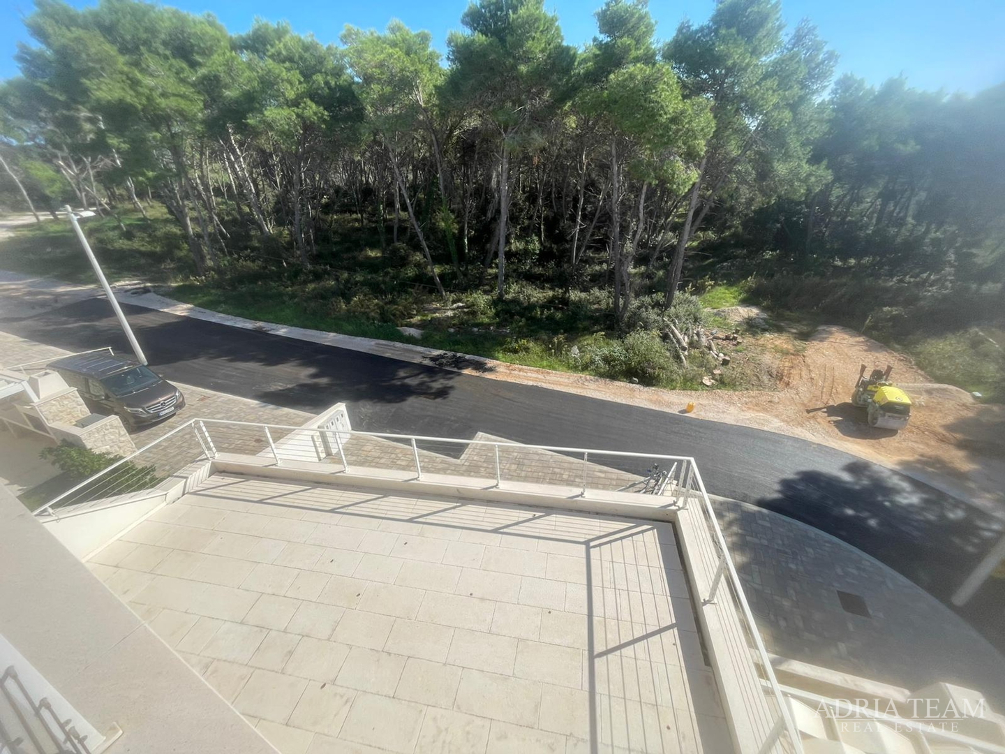AKCIJA!! LUKSUZNI APARTMANI NA MIRNOJ LOKACIJI, 100 m OD MORA, KOŽINO - ZADAR