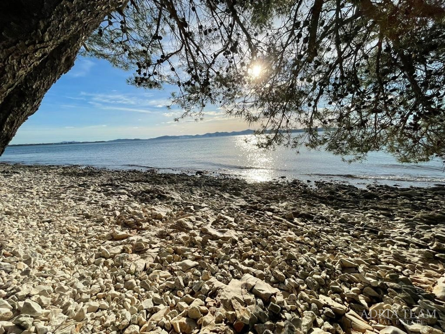 AKCIJA!! LUKSUZNI APARTMANI NA MIRNOJ LOKACIJI, 100 m OD MORA, KOŽINO - ZADAR