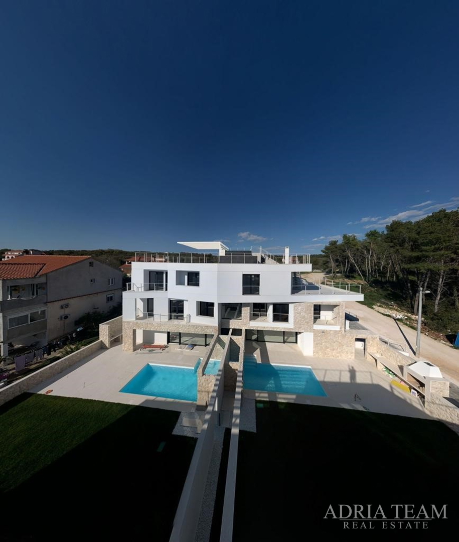 AKTION!! LUXURIÖSE APARTMENTS AN RUHIGER LAGE, 100 M VOM MEER ENTFERNT, KOŽINO - ZADAR