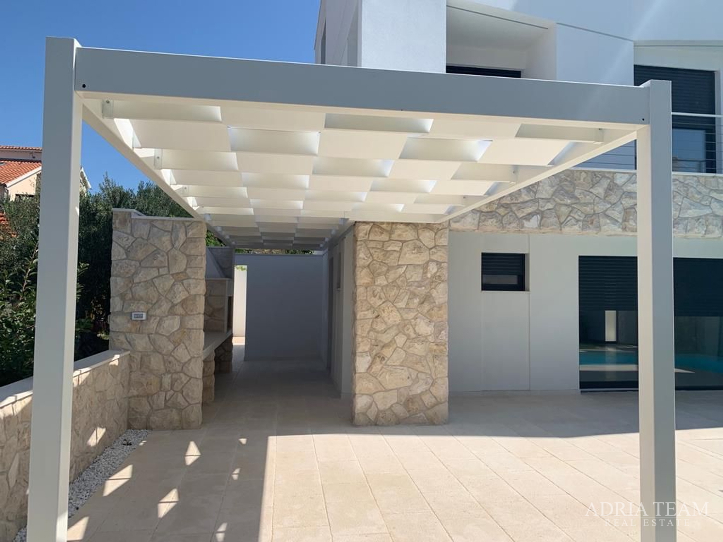 AKTION!! LUXURIÖSE APARTMENTS AN RUHIGER LAGE, 100 M VOM MEER ENTFERNT, KOŽINO - ZADAR