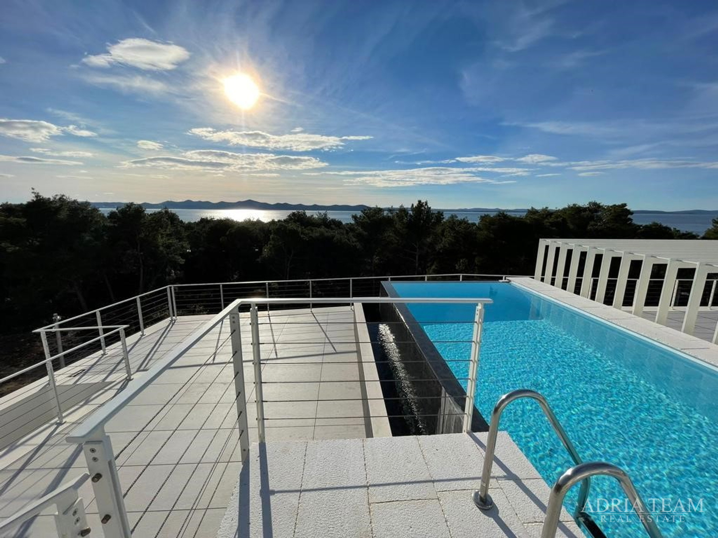 AKTION!! LUXURIÖSE APARTMENTS AN RUHIGER LAGE, 100 M VOM MEER ENTFERNT, KOŽINO - ZADAR