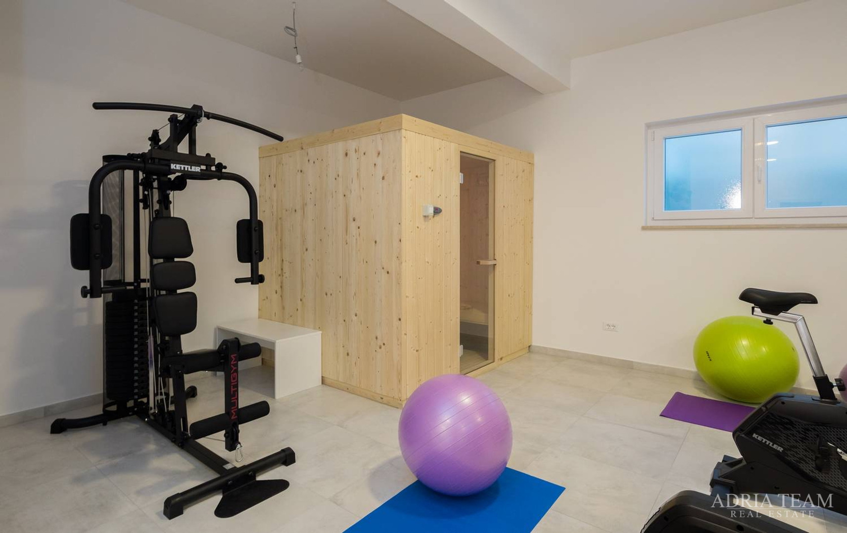 LUKSUZNO OPREMLJENA VILA S BAZENOM I VELIKOM OKUĆNICOM 3000 m2! U SRCU PRIRODE! POLJICA BRIG - ZADAR